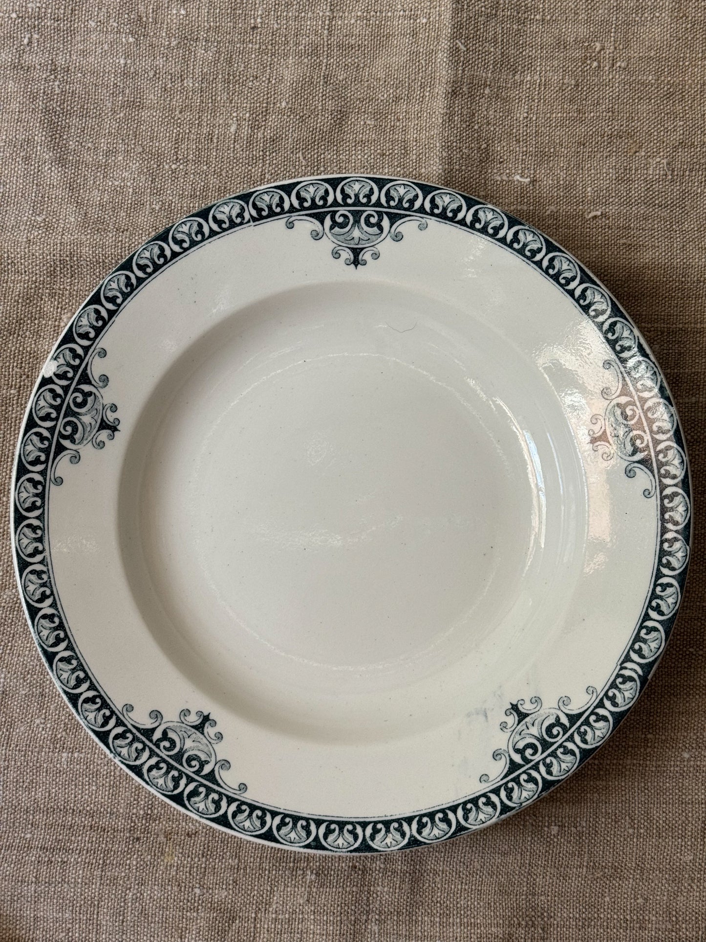 Terre De Fer Plate