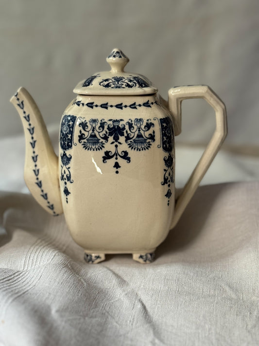 French coffee pot & Preserves pot set