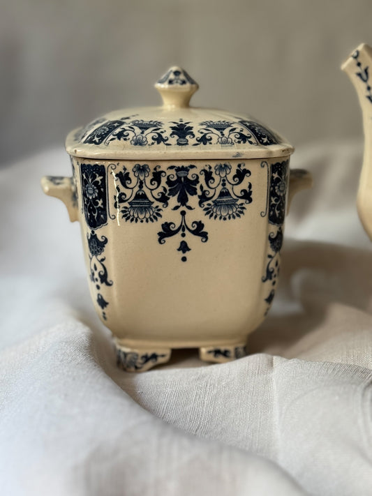 French coffee pot & Preserves pot set