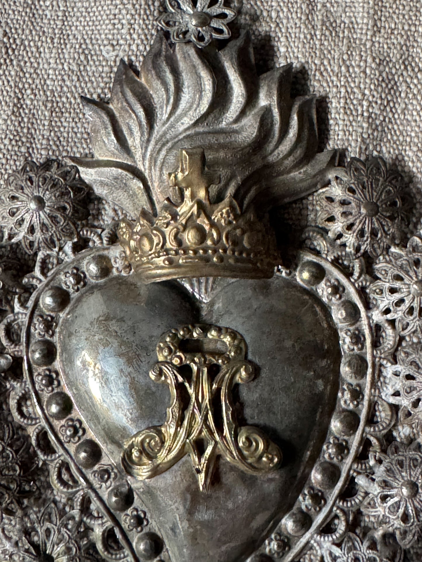 Antique sacred heart ex voto